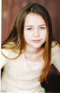 10094679_BUDVGRKWK - Miley Cyrus