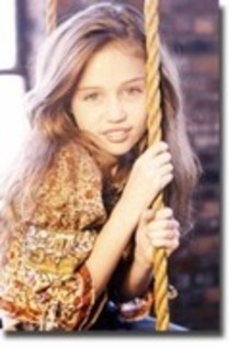 10094747_HBTROZCIO - Miley Cyrus