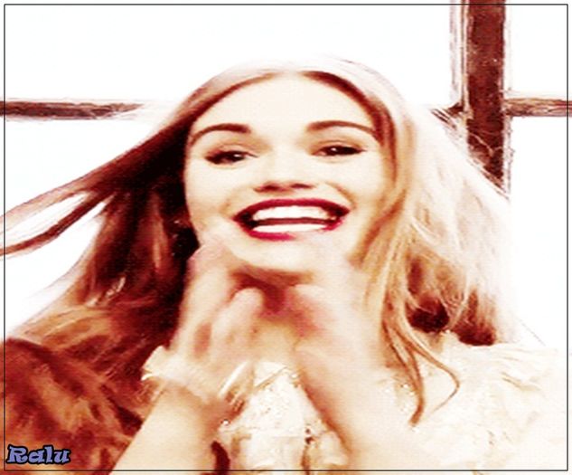 ce bine ca esti aici ca incepusem sa ma simt ca in singur pe lume:))