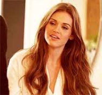 de ce suntem in sufragerie?:))))))))))))))))))))))))))))*il intreaba intre saruturi*mor aici