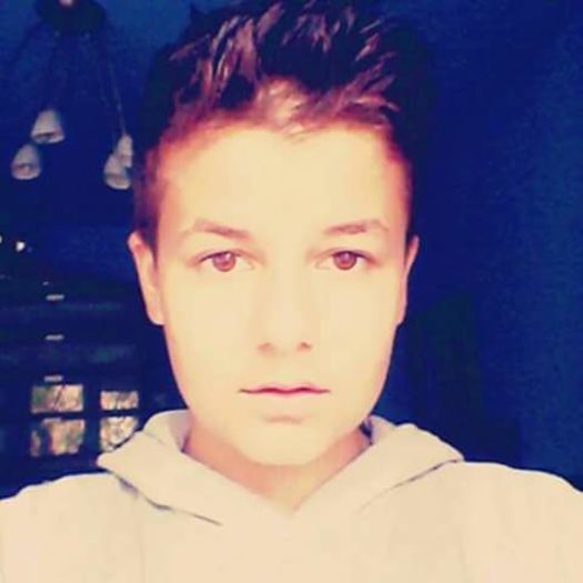 *ii baga p in guritsa* :X te iert hai sge #lydia