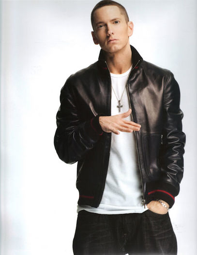 1,73 m: Eminem