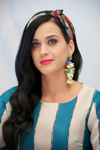 1,73 m: Katy Perry - Afla ce vedete au aceeasi inaltime ca tine