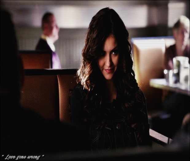 ✄ Sυяνινσя ♡ ҨƱƐƐИ ☠ ☔. heii [#îi zâmbește . #elijah da, deși no să țină mult .. #elena