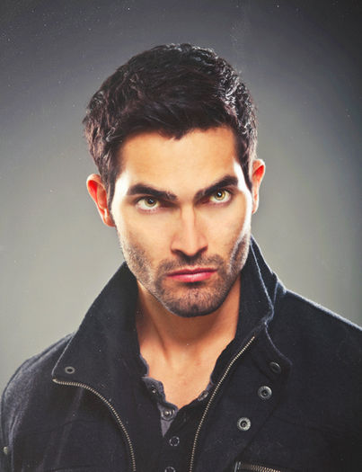  - Tyler Hoechlin