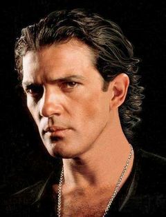 1,74 m: Antonio Banderas