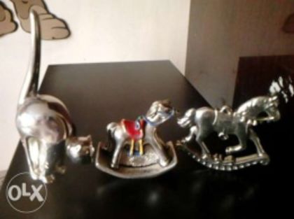 81572256_1_261x203_trei-figurine-argintate-italia-craiova; miniature argint italia
