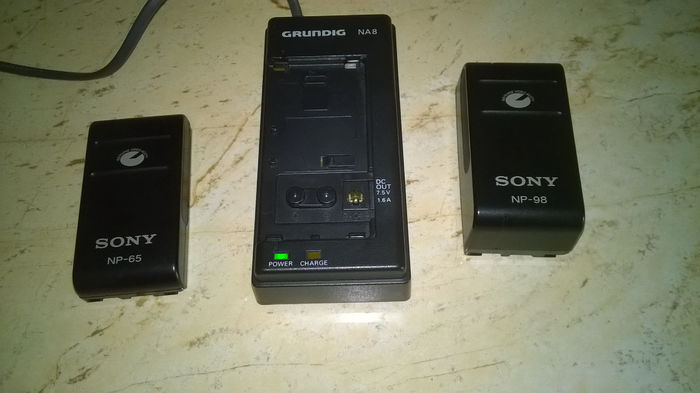 Incarcator acumulatori grundig (16)