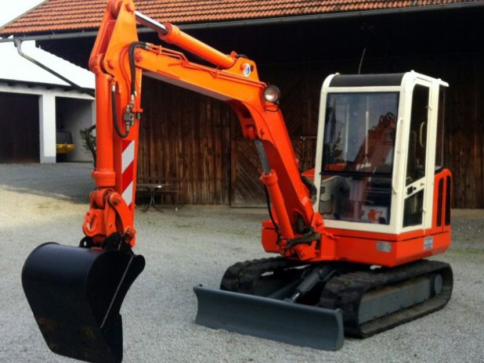 1772554 - INCHIRIERI EXCAVATOARE SI BASCULE SIBIU TEL 0725102050