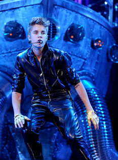 Il iubim pe Justin pentru ca stie sa faca atmosfera la fiecare concert al lui