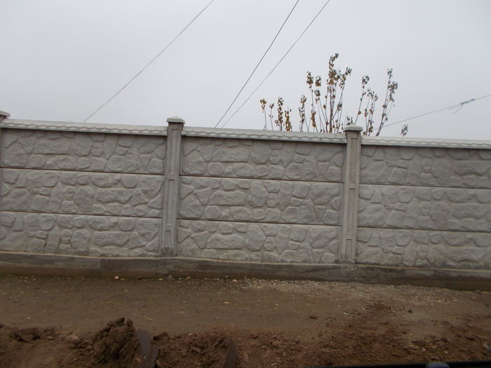 model piatra bolovani - poze garduri beton
