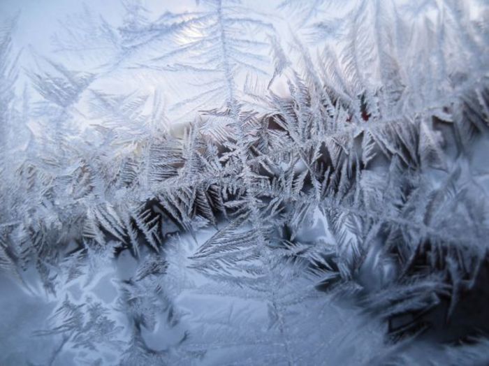 frozen-window-by-antoinenguyen-d6yg2th - LUNA IANUARIE 2016-PRIMA LUNA DIN AN-BUN VENIT