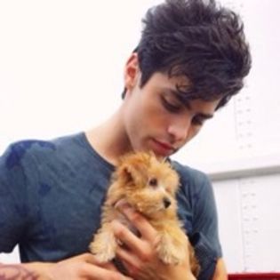 F9B2E294561238597054839300096_305620b3e30.4.4