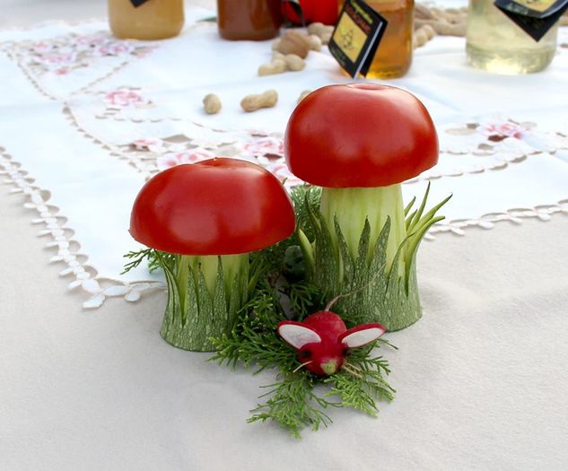 12391787_1101334526557943_8187903460096372189_n - Idei de aranjare a platourilor pentru ocazii speciale