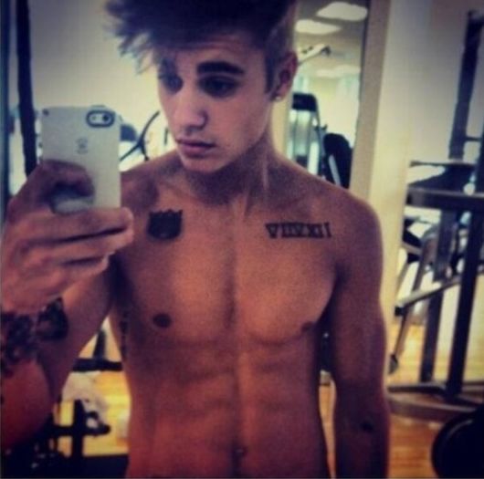 Il iubim pe Justin pentru ca are un corp trasnet