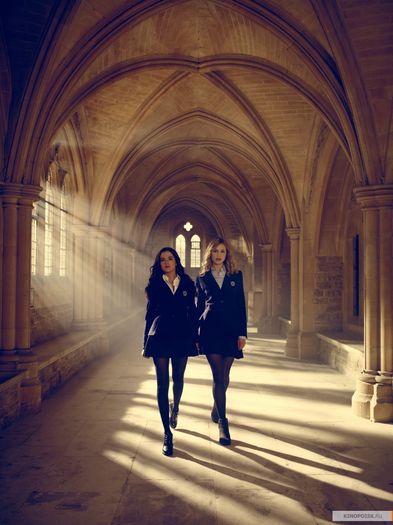 Vampire Academy 13 - Vampire Academy