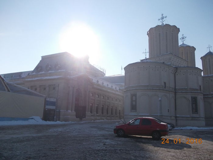 PALATUL PATRIARHIEI SI PATRIARHIA BOR; Vedere de langa clopotnita.
