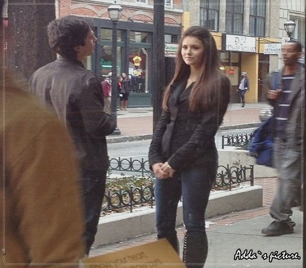 - Muar ce mișto îi stă cu părul așa.