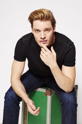 ♥ (1) - Dominic Sherwood