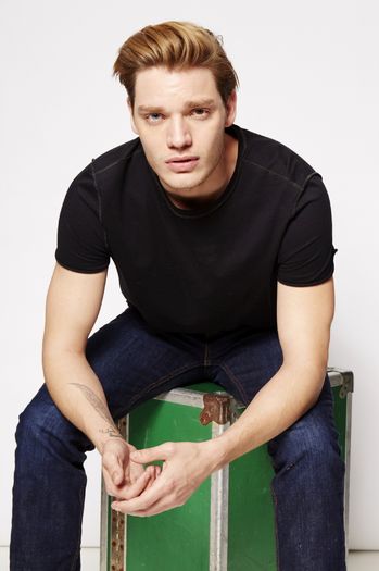 ♥ (2) - Dominic Sherwood