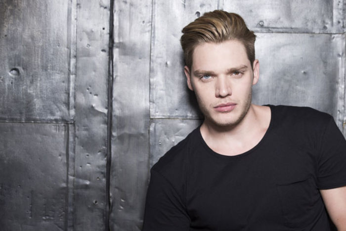 ♥ (9) - Dominic Sherwood