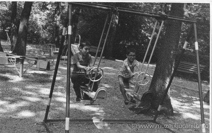 in parc,duminica - Amintiri dinainte de 1989-1
