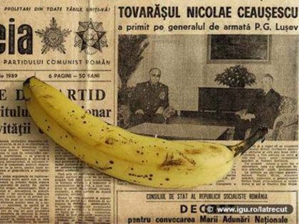 banana in ziar,sus pe dulap - Amintiri dinainte de 1989-1
