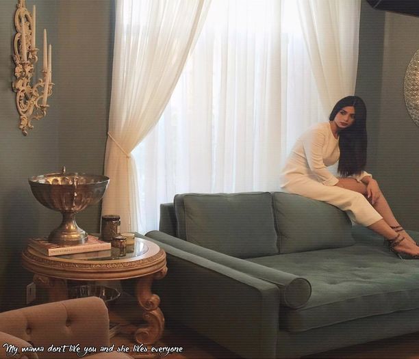 〖.ᵈᵉᵃᵈˡʸ·ϟ·ℌ͜a͜͜l͜͜l͜͜o͜͜w͜s͜. ℂ; Vizionare plăcută, pwp!! -Melly. Băi, dar ce chitră ești :(-Ely cl; # se pune într-un colț și formează număru de la o pizzerie. Aștept și eu să intru la baie :c.. -Perf♥. Omggg, mi-ai făcut seara mai bună ;X =)))) # ia cartonul cu Ernest în brațe -Adda.
