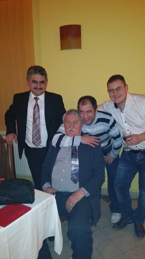 Liviu V- Grun Ernestin- Ionescu C- Eu - A- Prieteni Columbofili