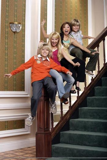 The_Suite_Life_of_Zack_and_Cody_1224693681_3_2005 - poze zack si cody