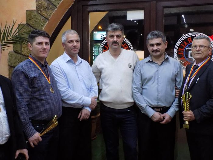 LIVIU V+OLTEAN F+COSMIN P+MARIUS72