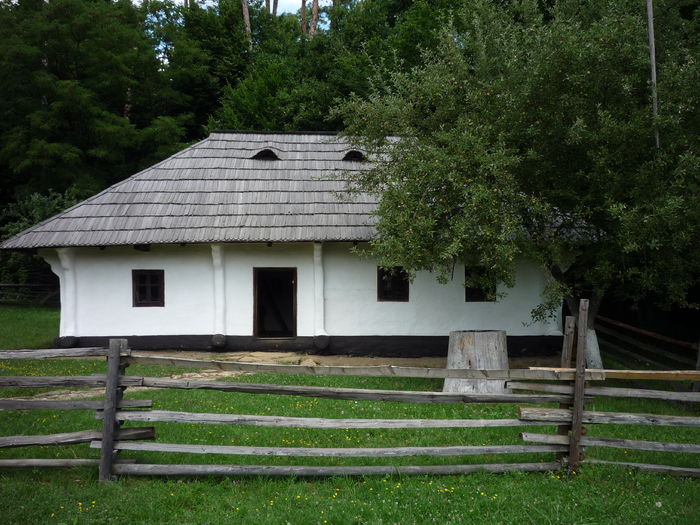 MUZEUL SATULUI-SIBIU - D-2015