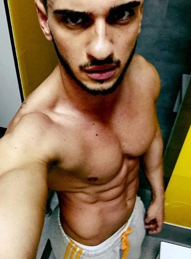 12746409_1750618678502193_1500548868_n