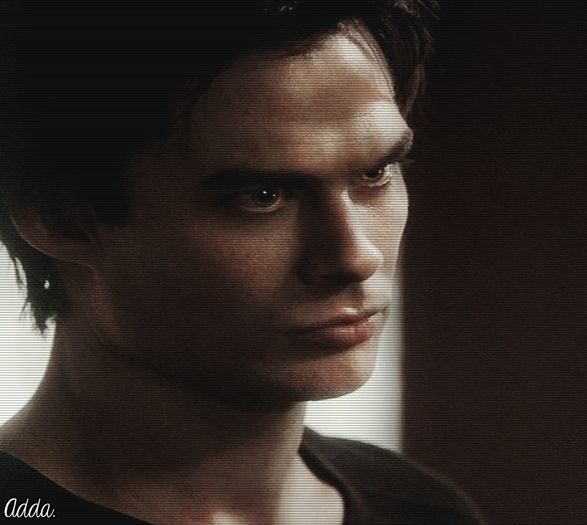 - Nu suntem căsătoriți... *rânjește și dansează să i se zbenguie* În plus, nu e nimeni acasă. =))))