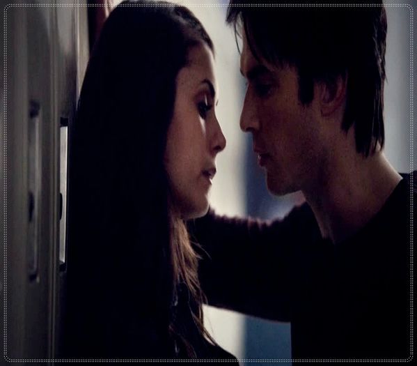 - *se pune peste ea cu viteză de vampir, întinzând-o pe canapea și îi vorbește +; pe un ton jos și senzual=))))* Să coboare, nu îmi pasă..
