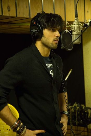 d34b773bbd115625043ebc6703ee2762451cd288-tc-img-preview (1) - Parth Samthaan