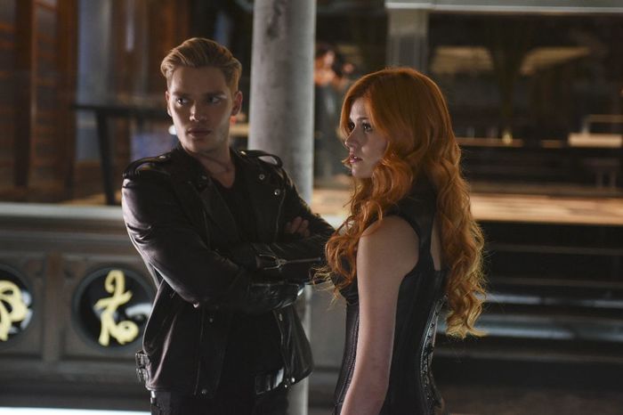 Shadowhunters (8) - Shadowhunters
