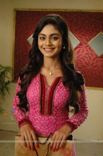 Sreejita De-Mukta - Dragoste si ura