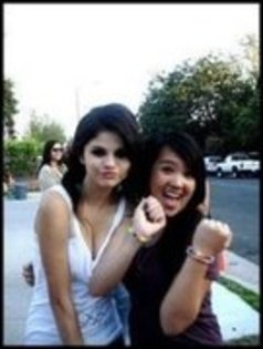 ACEXQMQLFIVSFJUATVM - Cele mai rare poze Selena Gomez  si cele mai coollllllllllllll