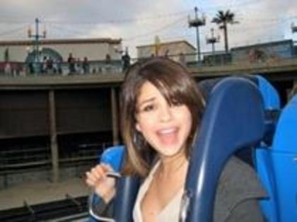 BDOPZSJKDYIOGTFTDPW - Cele mai rare poze Selena Gomez  si cele mai coollllllllllllll