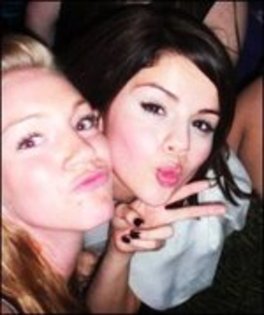 FVAMSZOBFPHFISPZMPO - Cele mai rare poze Selena Gomez  si cele mai coollllllllllllll