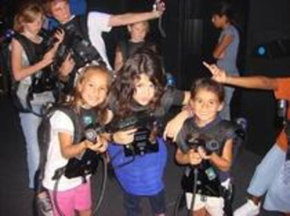 JRXKPDFRWZXNWMEKSAE - Cele mai rare poze Selena Gomez  si cele mai coollllllllllllll