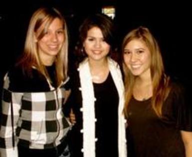 KMGSYWTERUHQUVUOAKN - Cele mai rare poze Selena Gomez  si cele mai coollllllllllllll