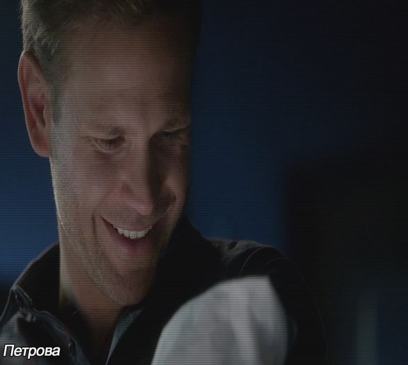 ➷.ᙎคຖĤē໓ค❀ßēlikØʋ.ϟ;. *vine cu viteză de vampir și își ia o sticlă și un pahar*