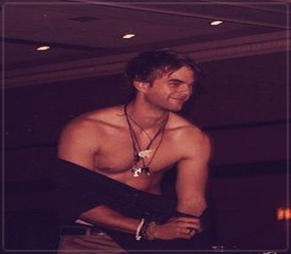 - Nu mai este lemn din stejar alb. ;;) =)).