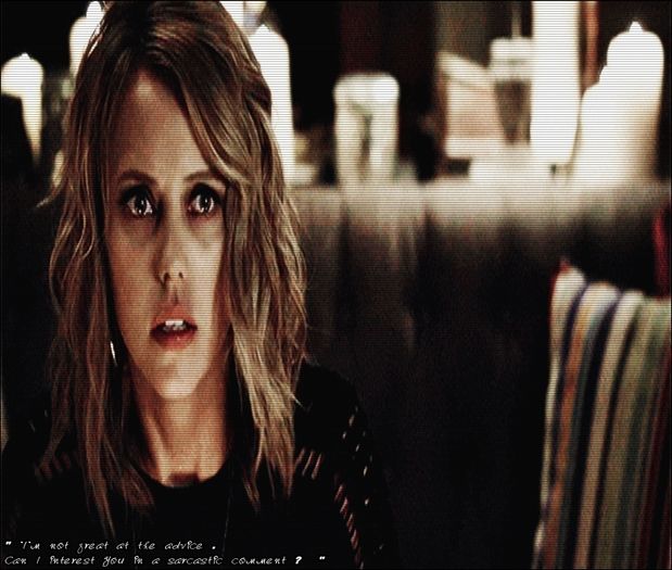 ☠ .єครt ๏Ŧ є๔єภ ☕ ☂. [#se asează pe un scaun ceva și se joacă cu iepurele .