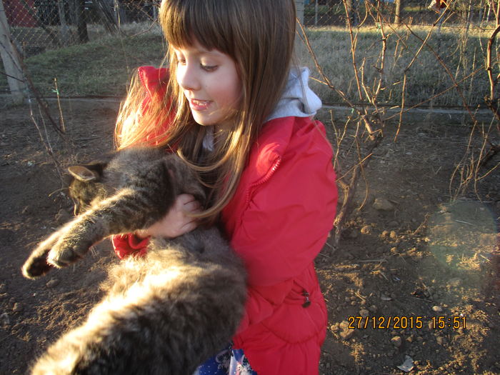 IMG_0113 - Teuta impreuna cu Pisi si Cora