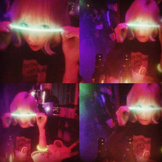 ❥.p̶̶s̶̶y̶̶c̶̶h̶o̶↙.; Nuj, cum să-ţi zic, dar oricum pentru mine niciodată nu-i ora #cl.; potrivită.:( =)))) #Melli. Nu se vede că-i sora mai mare.:) E sărită rău...=)))) #UBY.
