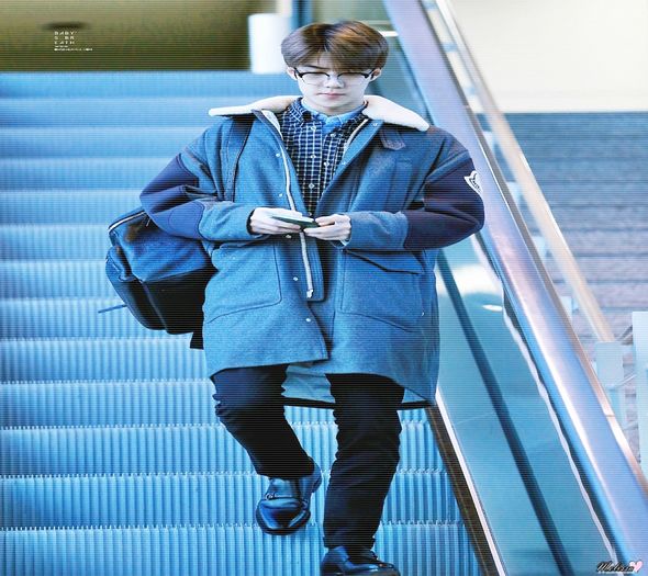 - Am cerut voie!!!Foarteeeeee comod♥♥.Frum Bobby :((( - 19th episode - - we are infinite