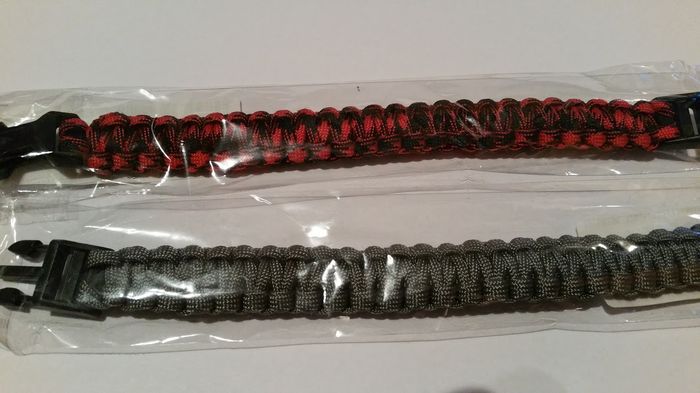 Bratara Paracord 20 ron/buc Bratara Paracord 20 ron/buc